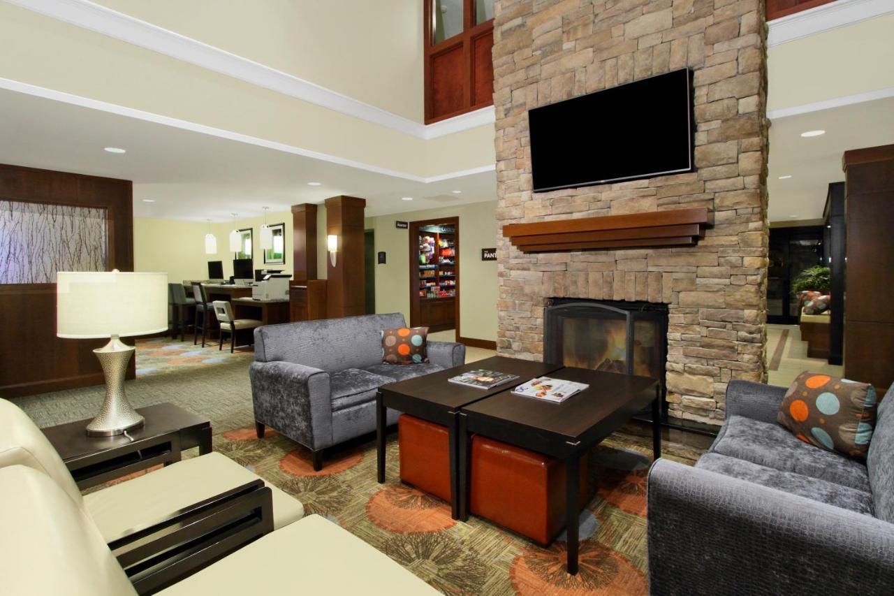 Staybridge Suites Tysons - Mclean By Ihg Bagian luar foto