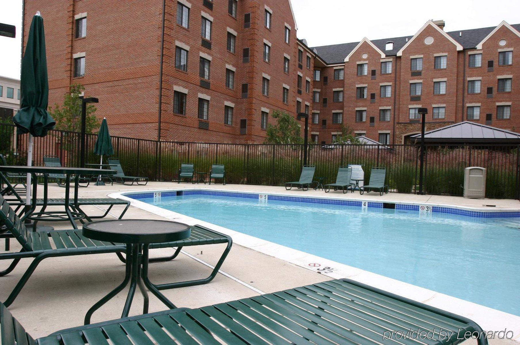 Staybridge Suites Tysons - Mclean By Ihg Bagian luar foto