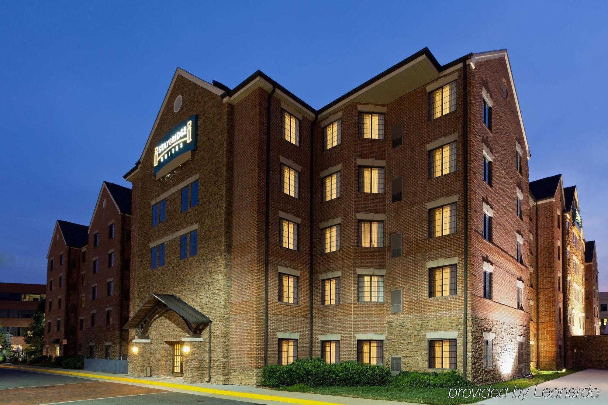 Staybridge Suites Tysons - Mclean By Ihg Bagian luar foto