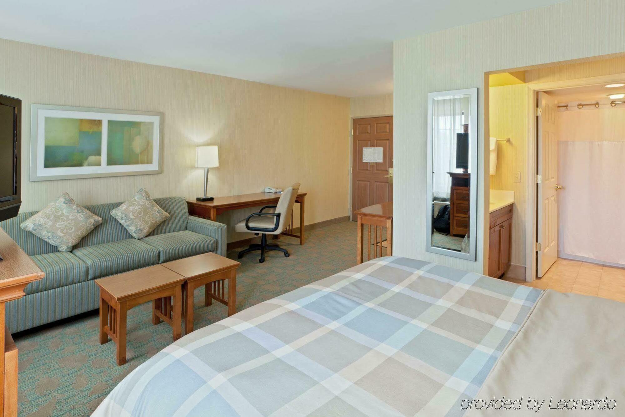 Staybridge Suites Tysons - Mclean By Ihg Bagian luar foto