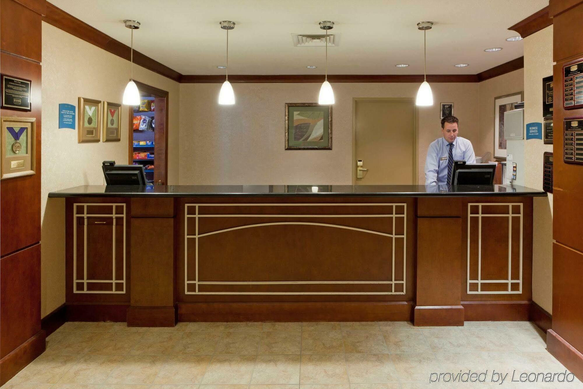 Staybridge Suites Tysons - Mclean By Ihg Bagian luar foto