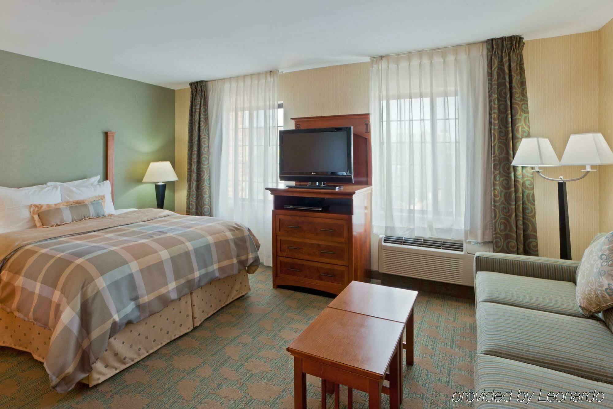 Staybridge Suites Tysons - Mclean By Ihg Bagian luar foto