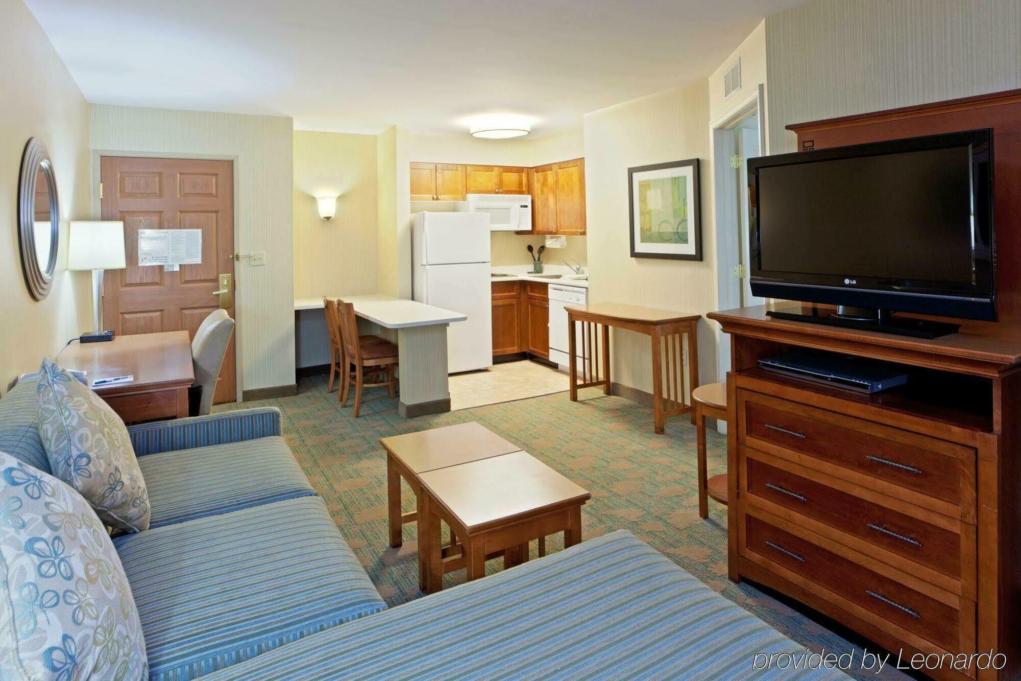 Staybridge Suites Tysons - Mclean By Ihg Ruang foto