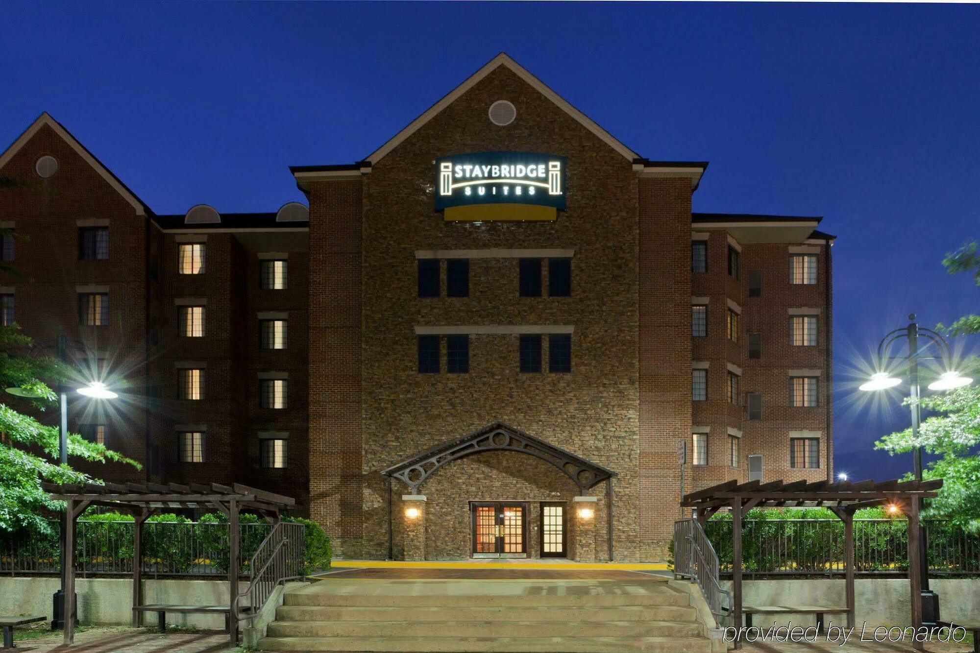 Staybridge Suites Tysons - Mclean By Ihg Bagian luar foto