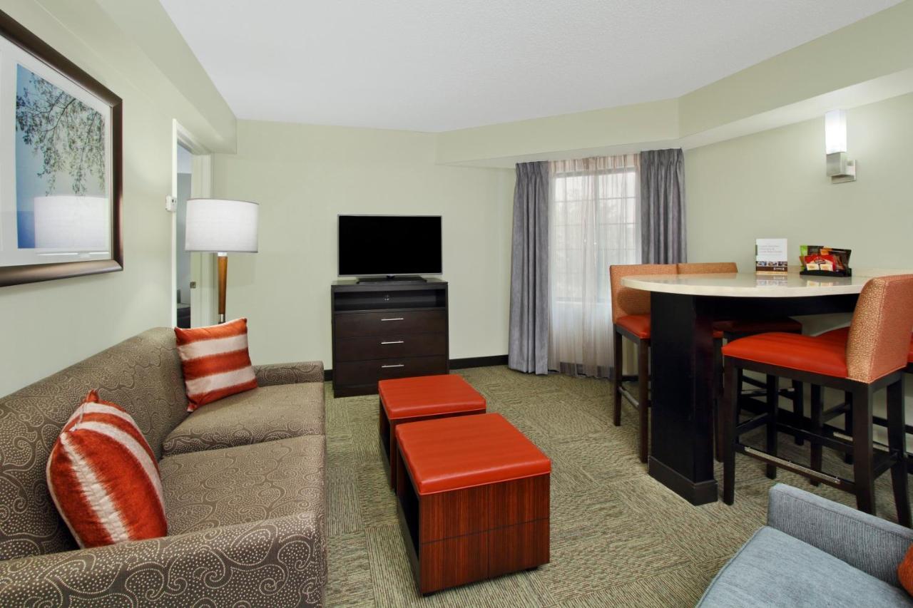 Staybridge Suites Tysons - Mclean By Ihg Bagian luar foto