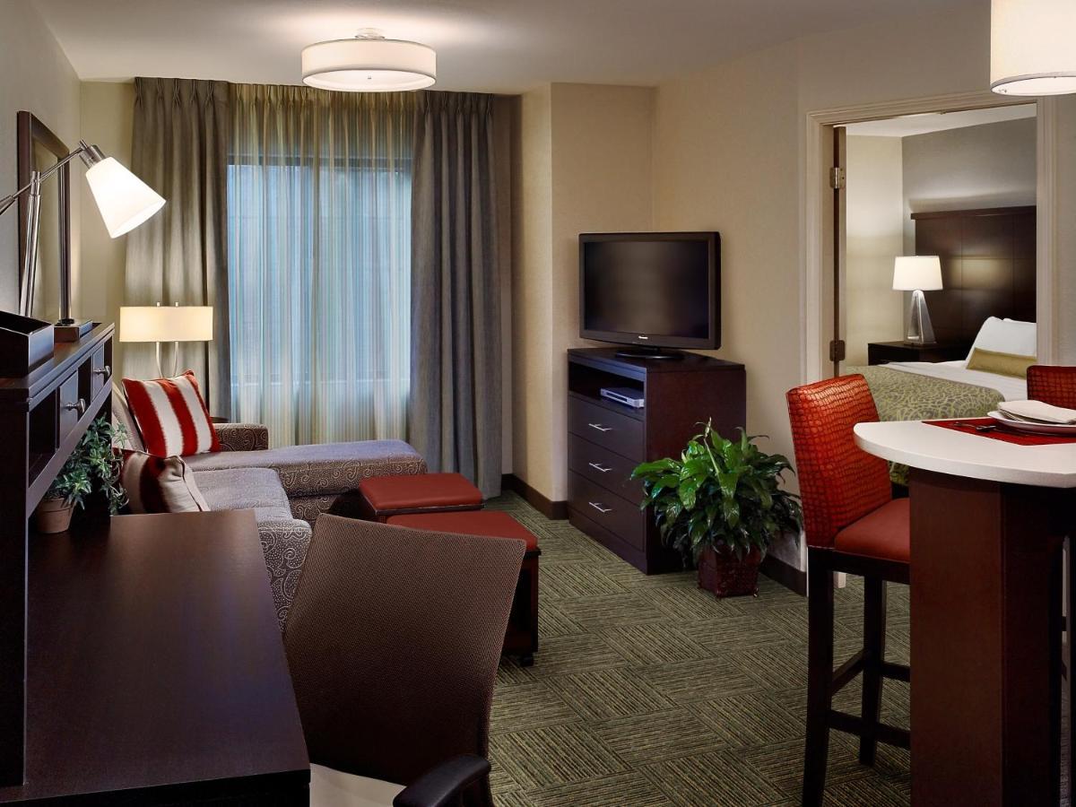 Staybridge Suites Tysons - Mclean By Ihg Bagian luar foto
